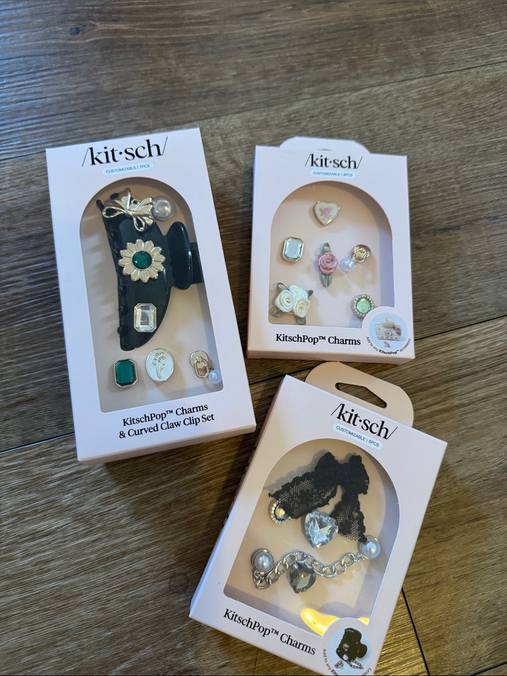 Kitsch Kids Charm & Claw Clip Set — Black, Green, Pink, Cream Accents